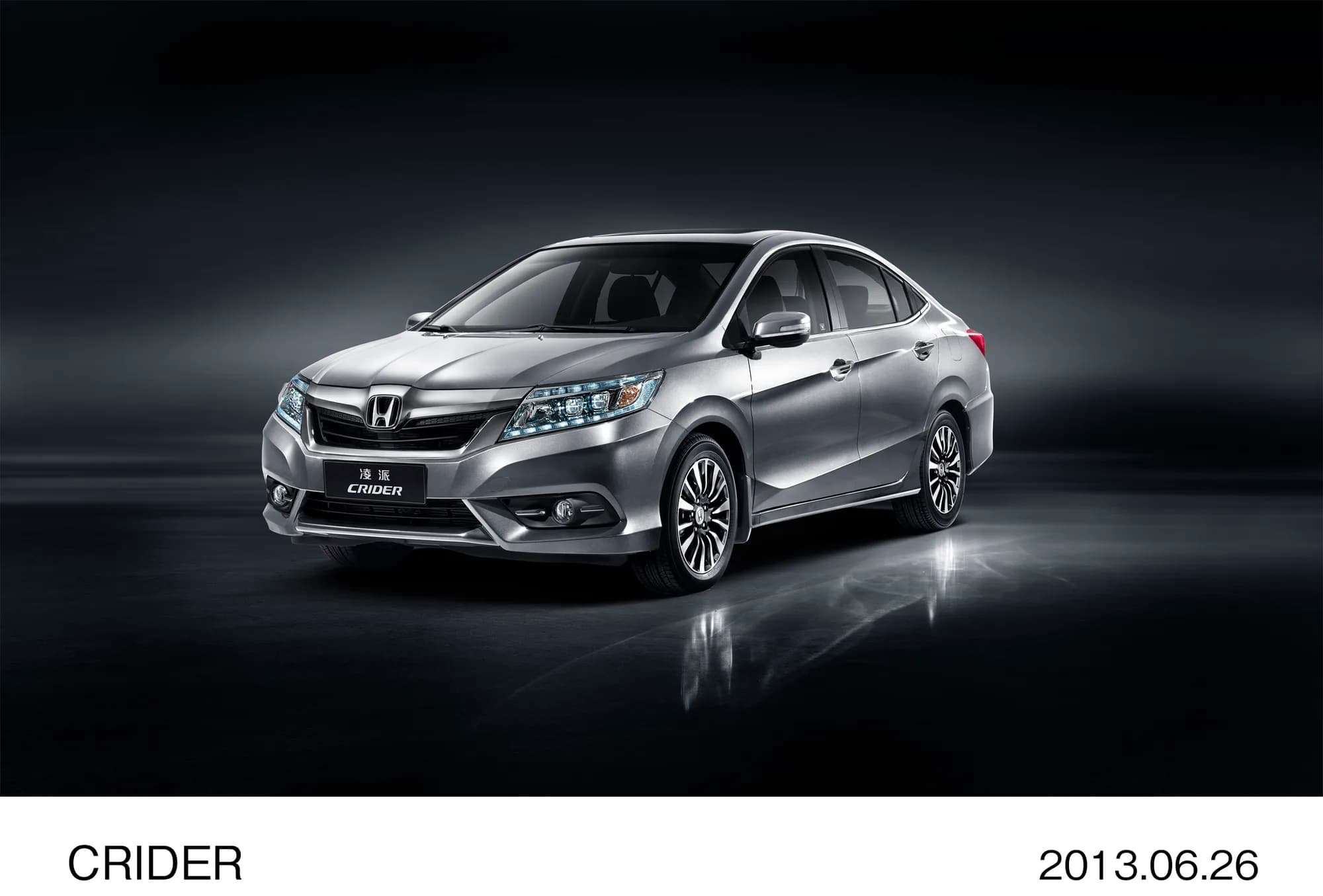Honda Crider 2013, old tomondan. https://global.honda/en/newsroom/news/2013/4130626eng/image_download.html · WebP, EXIF olib tashlangan.
